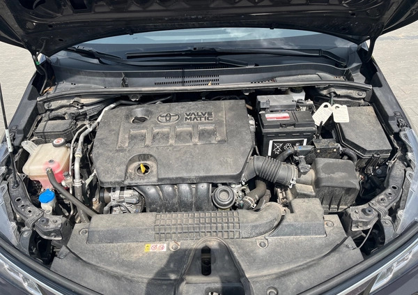 Toyota Corolla cena 73000 przebieg: 95000, rok produkcji 2019 z Warszawa małe 67